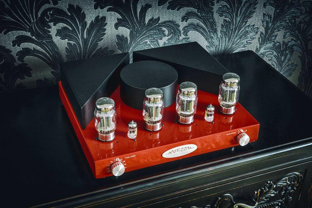 From Transformers to Tube Amplifiers - The Story of Fezz Audio