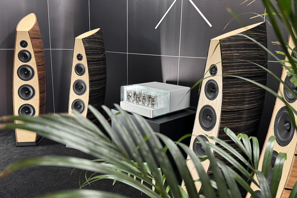 From Transformers to Tube Amplifiers - The Story of Fezz Audio