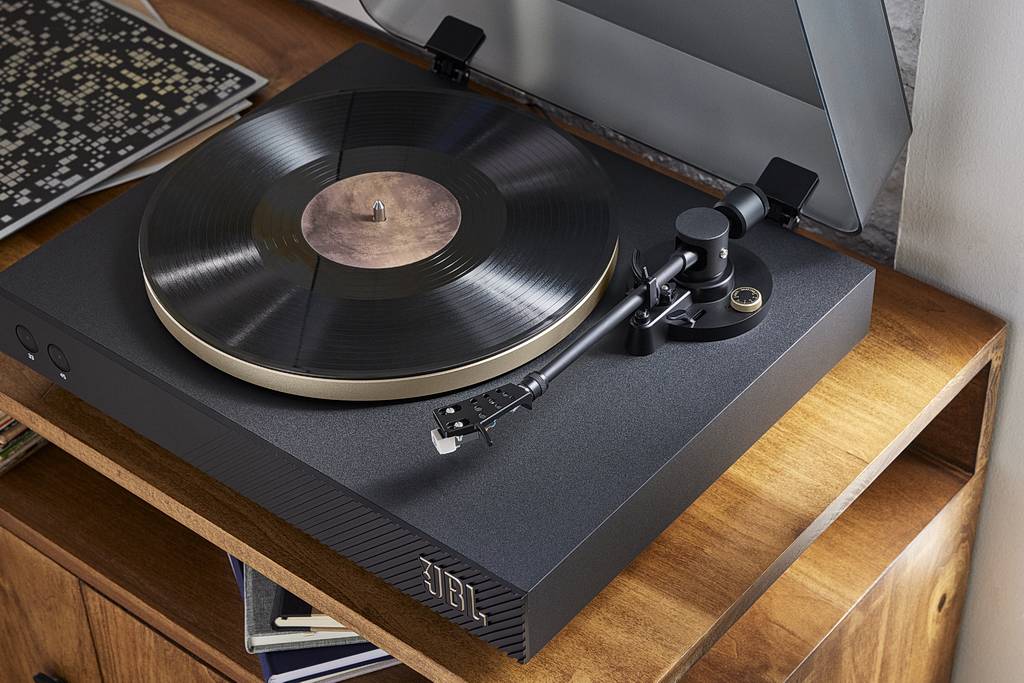 The Art of Choosing Your First Turntable