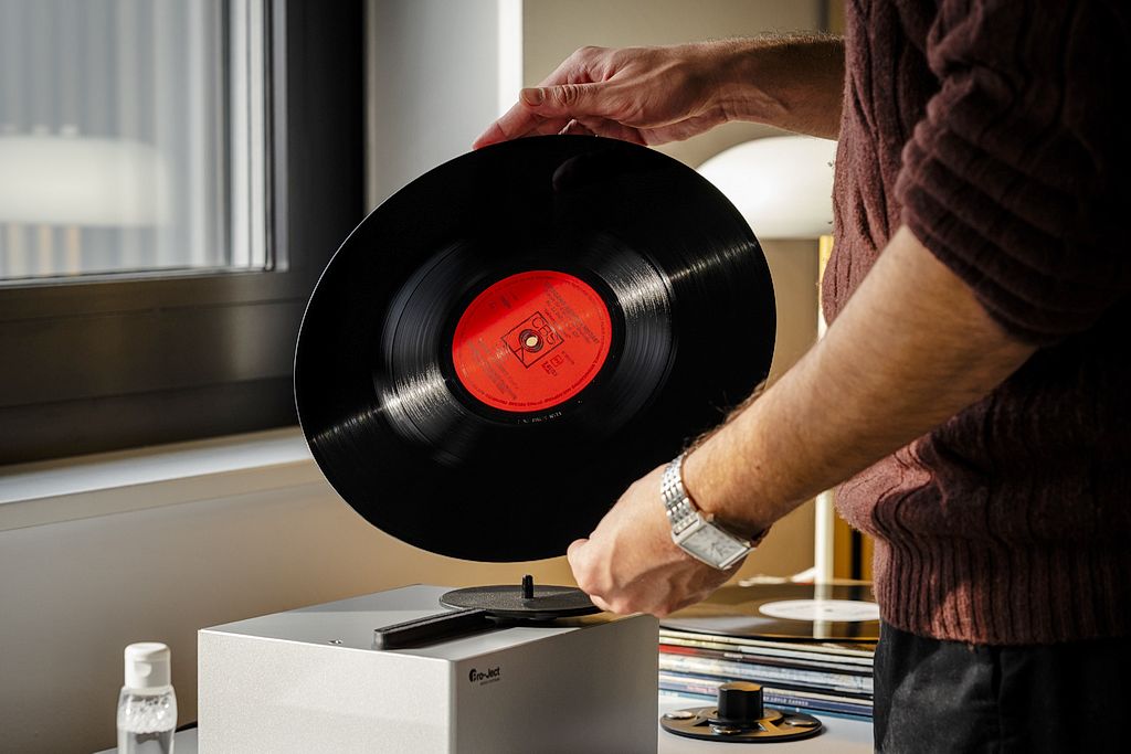 The Art of Choosing Your First Turntable