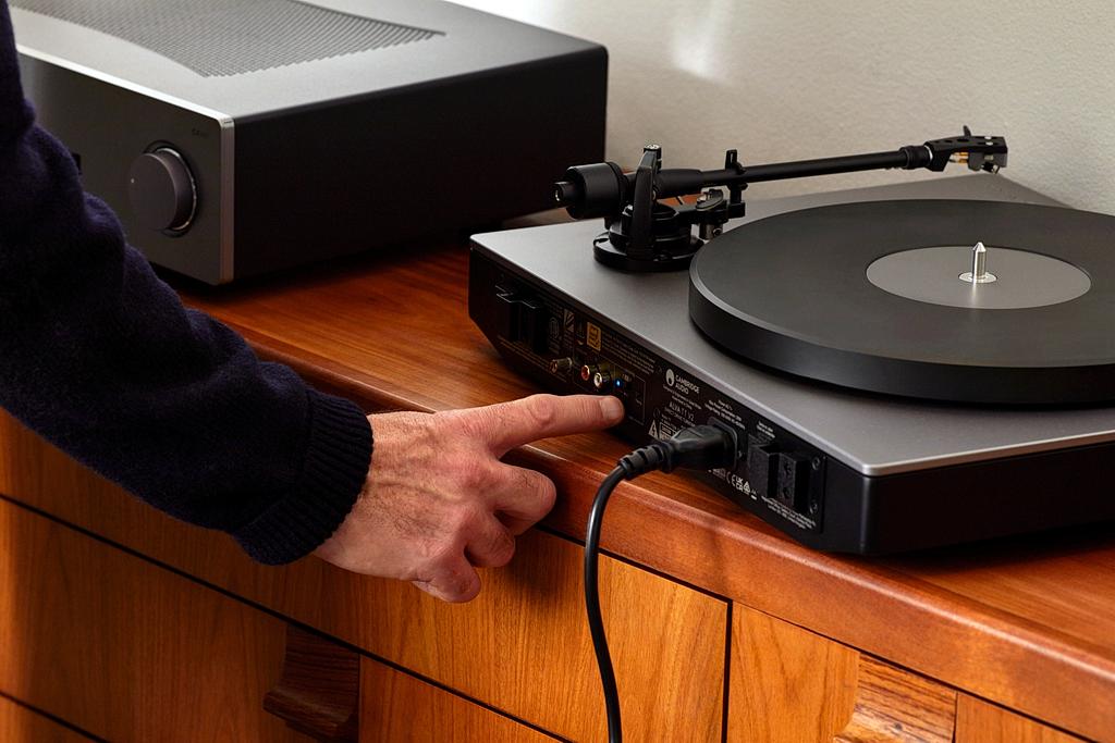 The Art of Choosing Your First Turntable