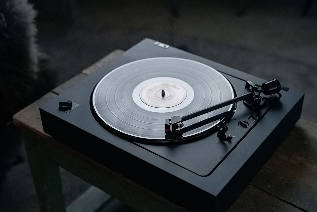 The Art of Choosing Your First Turntable