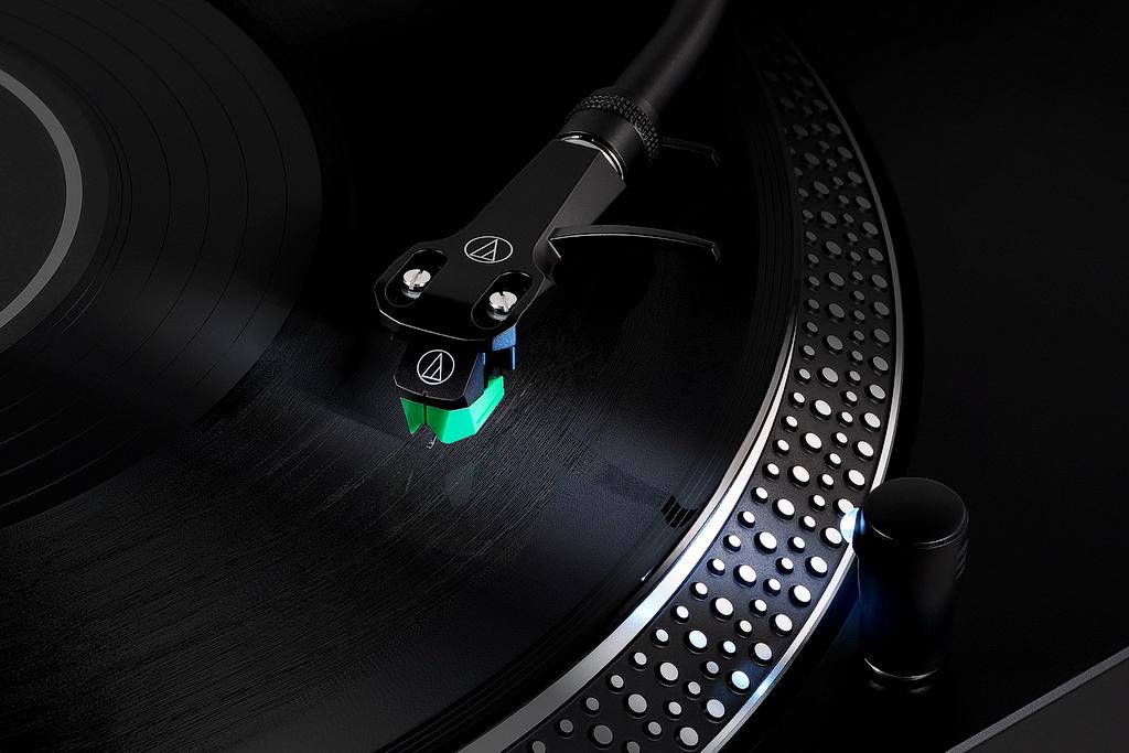 The Art of Choosing Your First Turntable