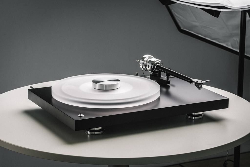 The Art of Choosing Your First Turntable