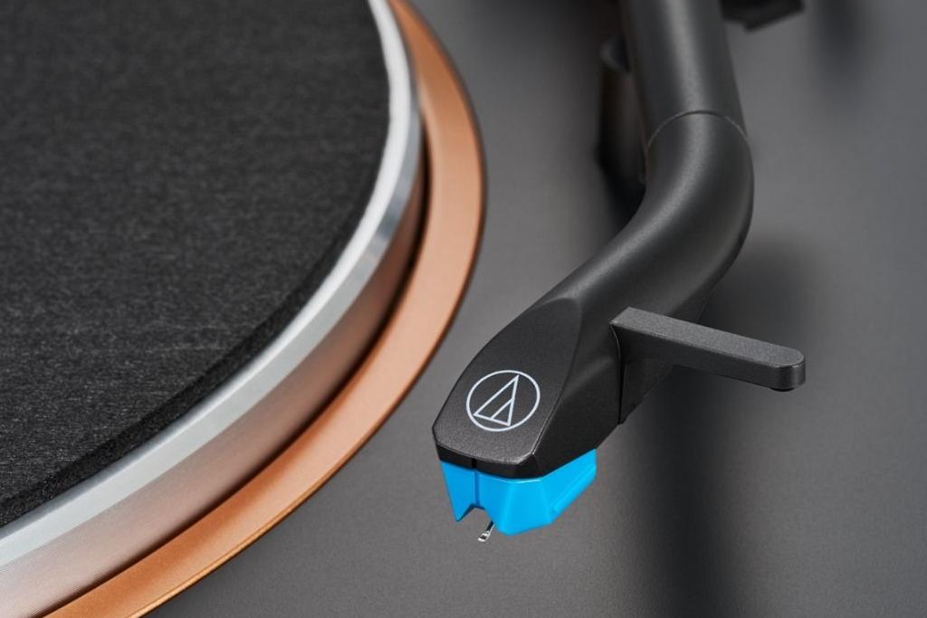 Audio-Technica AT-LP70xBT