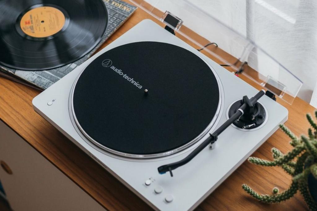 Audio-Technica AT-LP70xBT