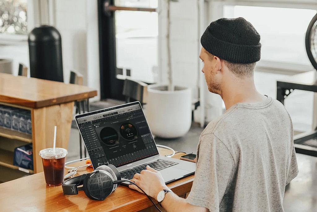 Beyerdynamic Headphone Lab