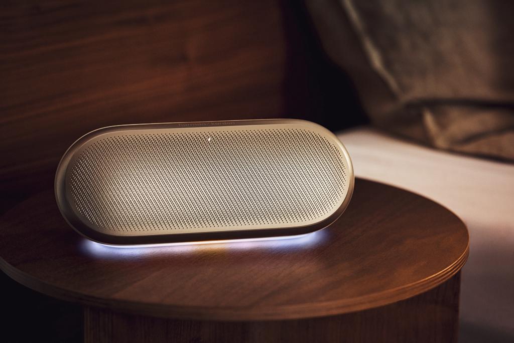 Harman Kardon Luna 2 - StereoLife Magazine