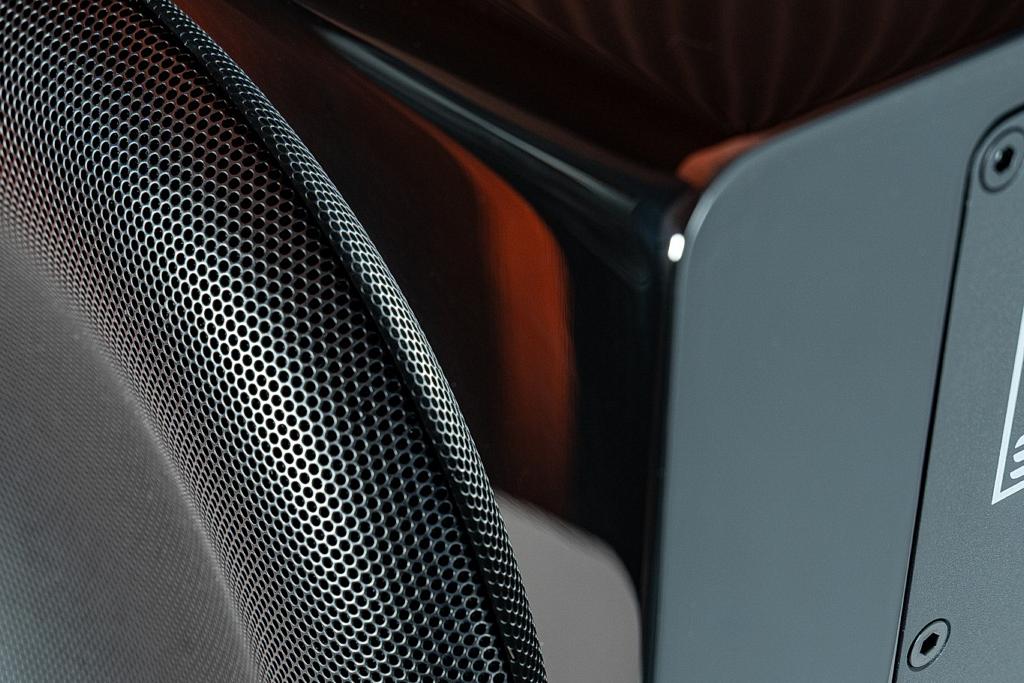 SVS 3000 Micro R|Evolution