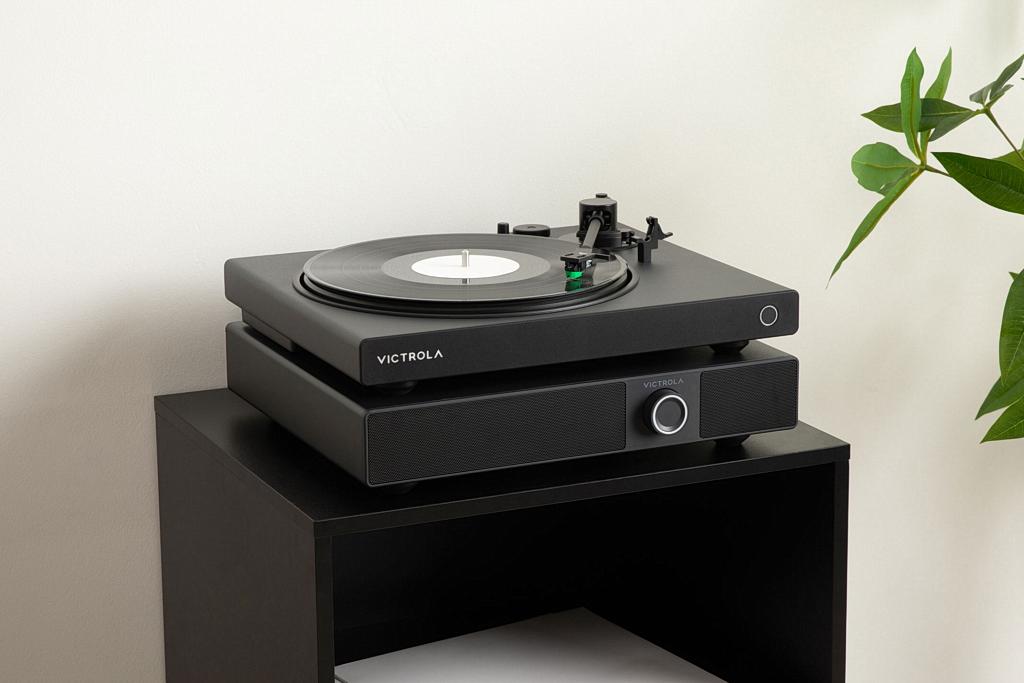 Victrola Soundstage