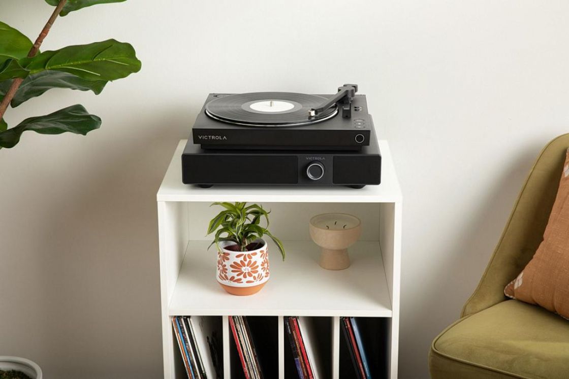 Victrola Soundstage