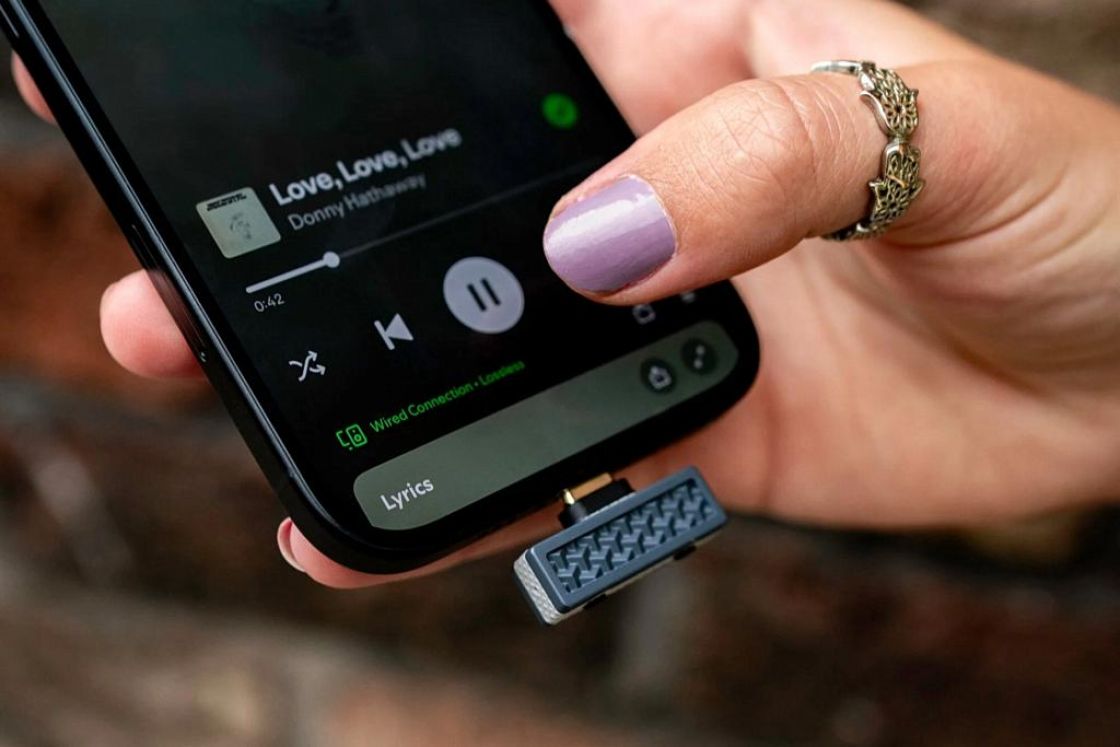iFi Audio UP Play &amp; UP Play Max