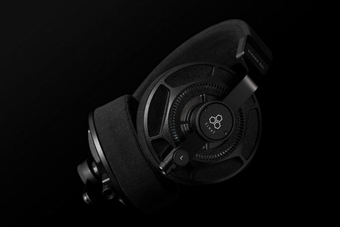 Final Audio Design D8000 DC &amp; D8000 DC Pro