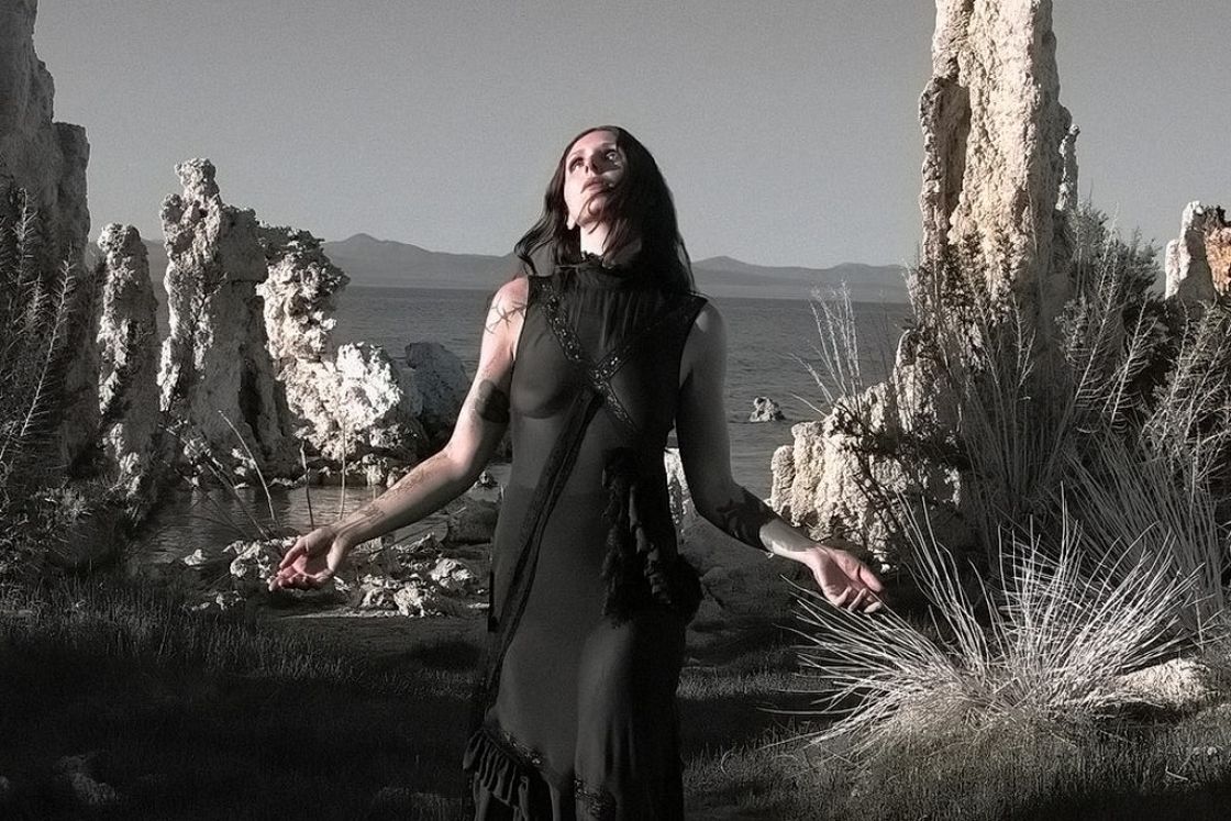 Chelsea Wolfe - The Dark